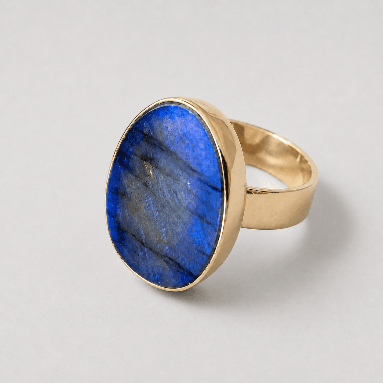 Oval Tombac Brass Ring with Labradorite